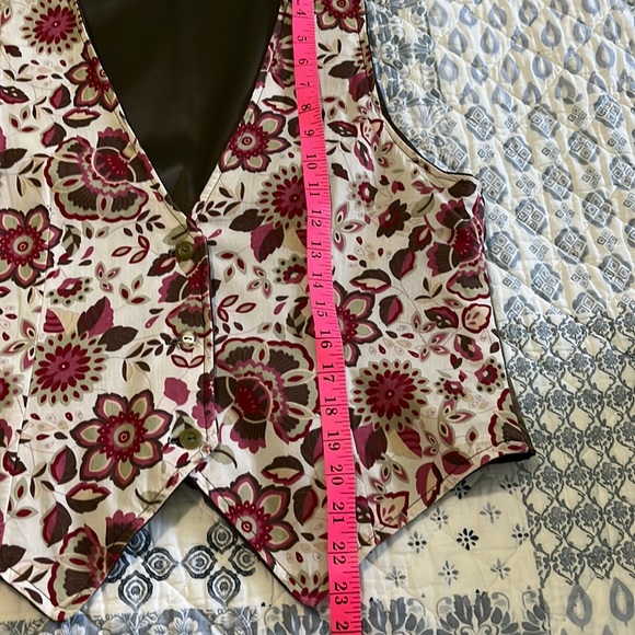 Handmade - Flower and Dark Olive Vest - Picture 5 of 5